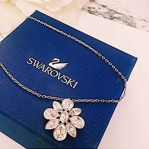 Swarovski necklace crystal dainty snowflake new